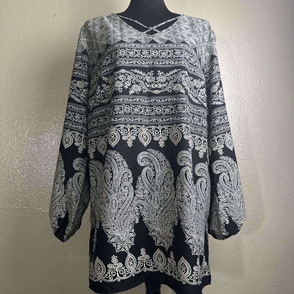 Chicos Pullover‎ Tunic Sz 2 Black Cream Floral Long Sleeve Boho Casual Work